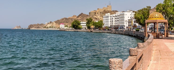 Explore the Waterfront of Mutrah Corniche 