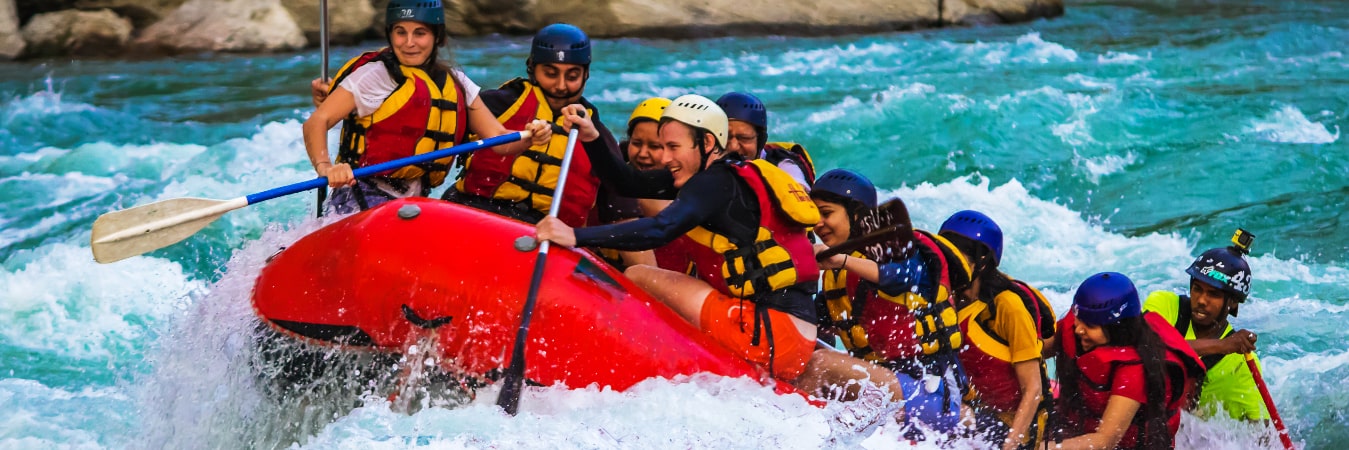 5 Best Places for White Water Rafting Adventures